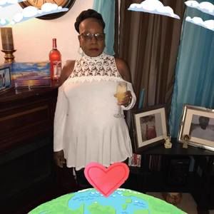 Meet your Posher, Adell